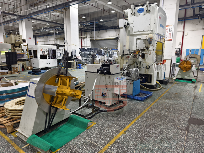 精密矯正機(jī)3C行業(yè)應(yīng)用案例